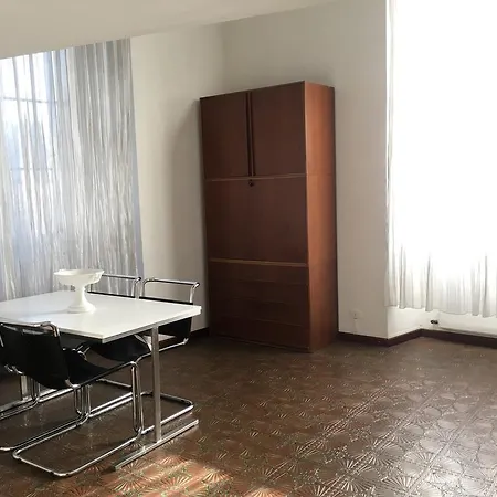 Palazzo Del Borgo * Como
